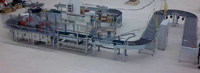 HK-Verpackung automatische Versandanlage mit SAP-Anbindung während der Montage HK-Verpackung automatische Verpackungsanlage für die Industrie während der Montage
